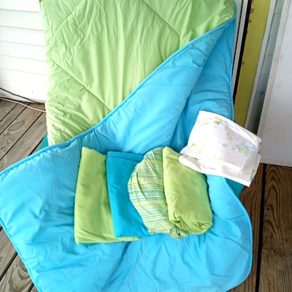 Twin comforter sets